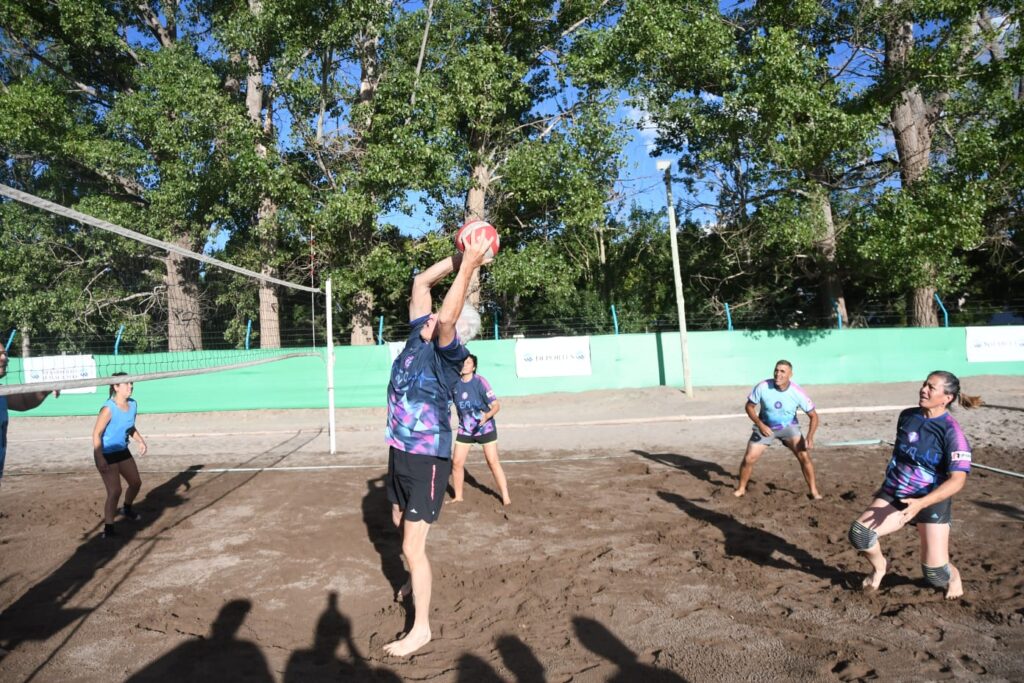 La semana pasada se disputó el primer torneo de Beach Newcom del 2025 en Malargüe y Los Marcianos fueron los ganadores.