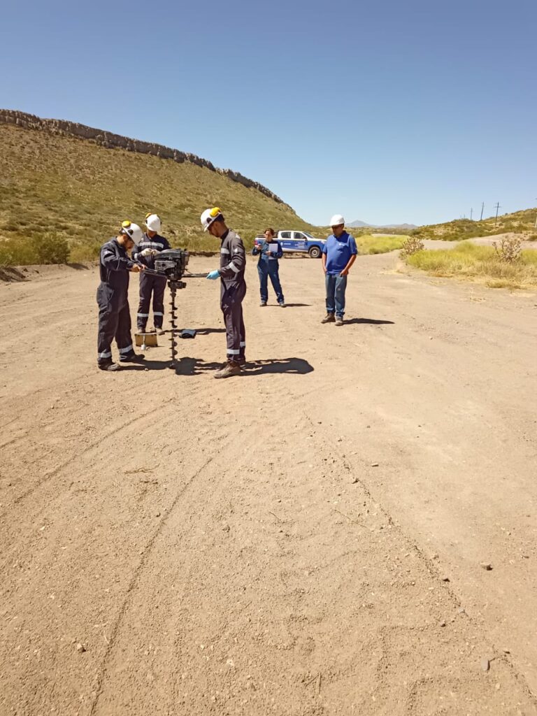 Como parte del proceso, se realizó un muestreo exhaustivo del suelo y los cauces cercanos.