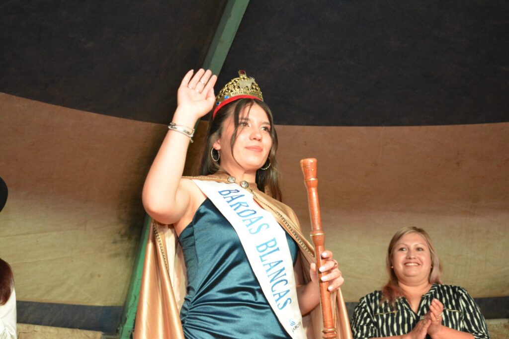 La celebración destacó tradiciones, desafíos rurales y el rol de la mujer en el campo.