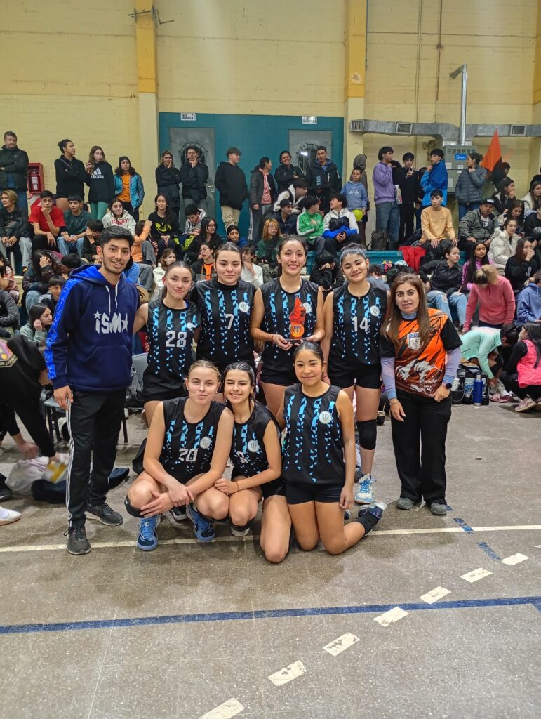 Tres escuelas se repartieron los títulos tras jornadas muy parejas. Conocé todos los resultados y detalles de los partidos.