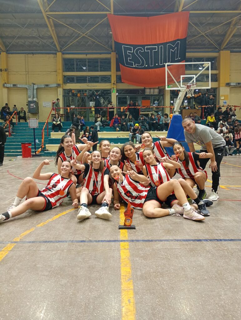 Tres escuelas se repartieron los títulos tras jornadas muy parejas. Conocé todos los resultados y detalles de los partidos.