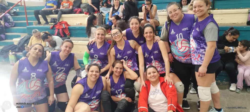 RAI se consagró campeón en su regreso a la primera y Fénix sorprendió en la B en una emocionante definición de la Liga Malargüina de Vóley.