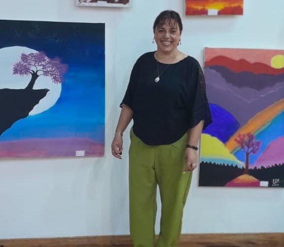 "Sanando Heridas", la muestra que transforma el dolor en arte, se presenta durante julio en el Centro Thesaurus. Entrada libre y gratuita.